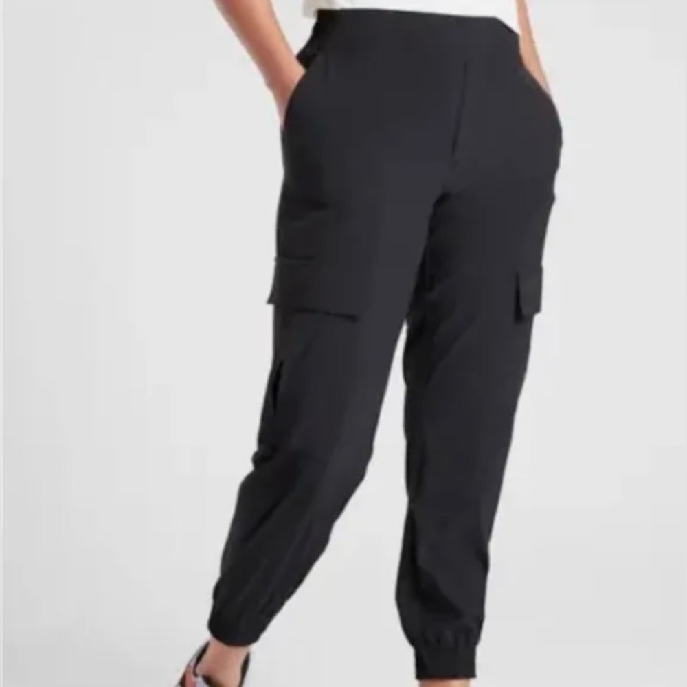 Athleta Chelsea Utility Jogger Black Size 6